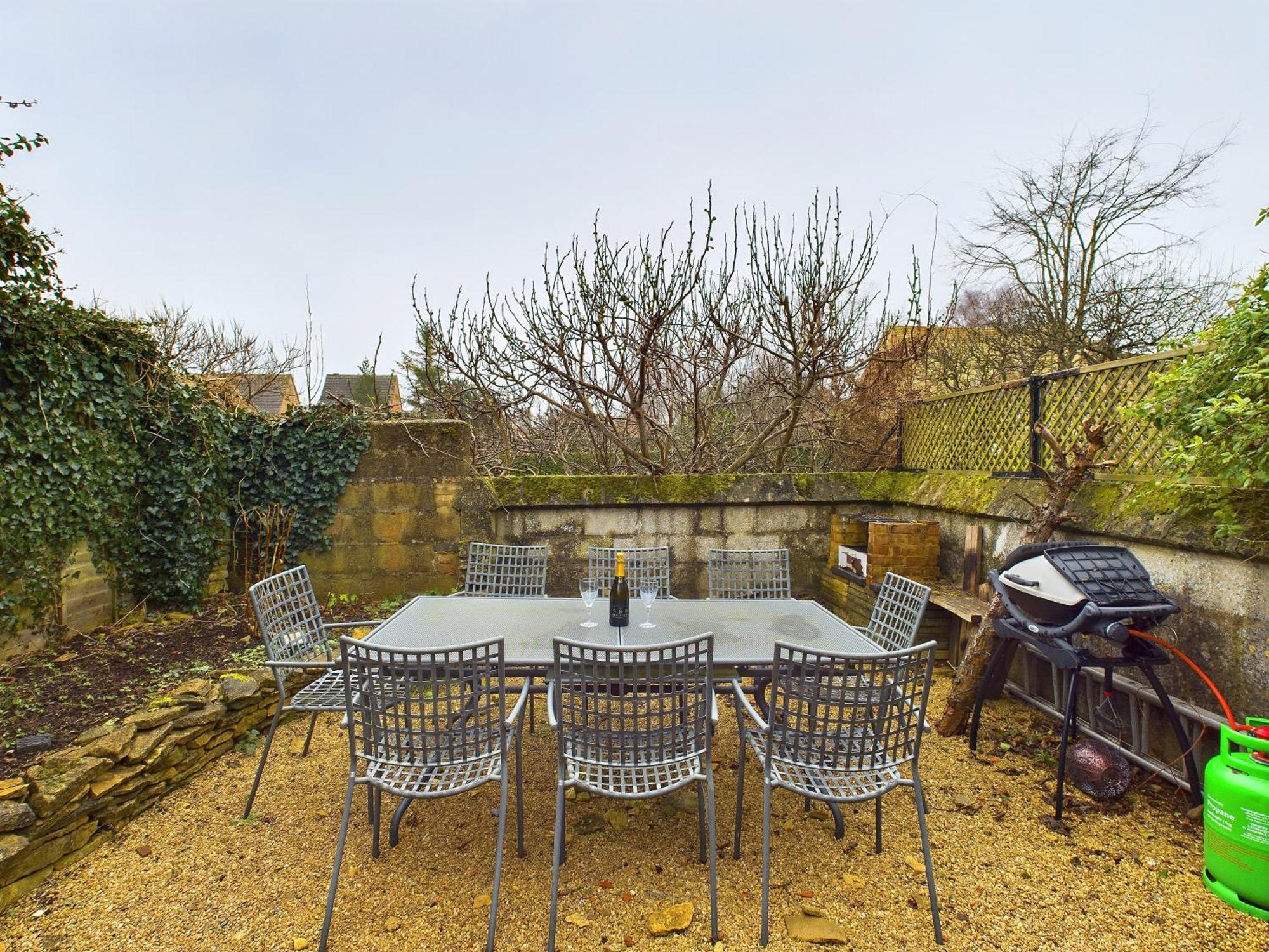 Cosy Cottage In Moreton-In-Marsh Exterior photo